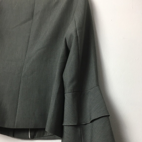 Banana Republic  Blazer Jacket Business Ruffle Sleeve size 2 gray - Picture 13 of 14